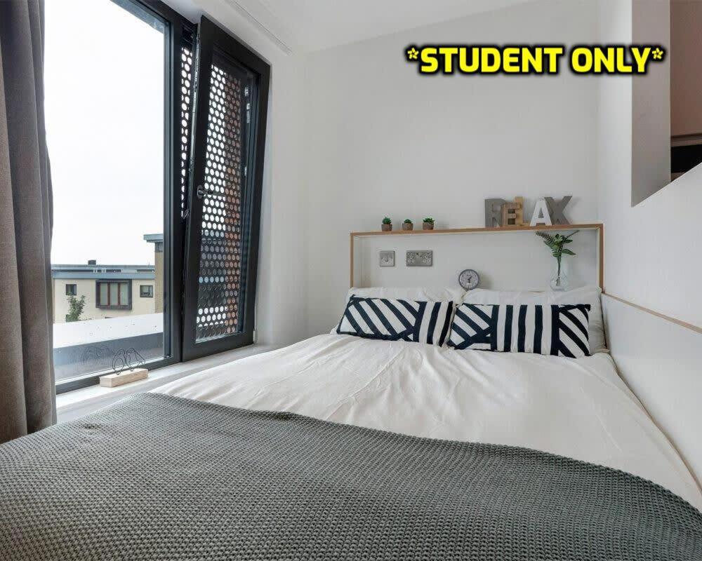 Student Only Zeni Ensuite Rooms, Колчестер Екстер'єр фото